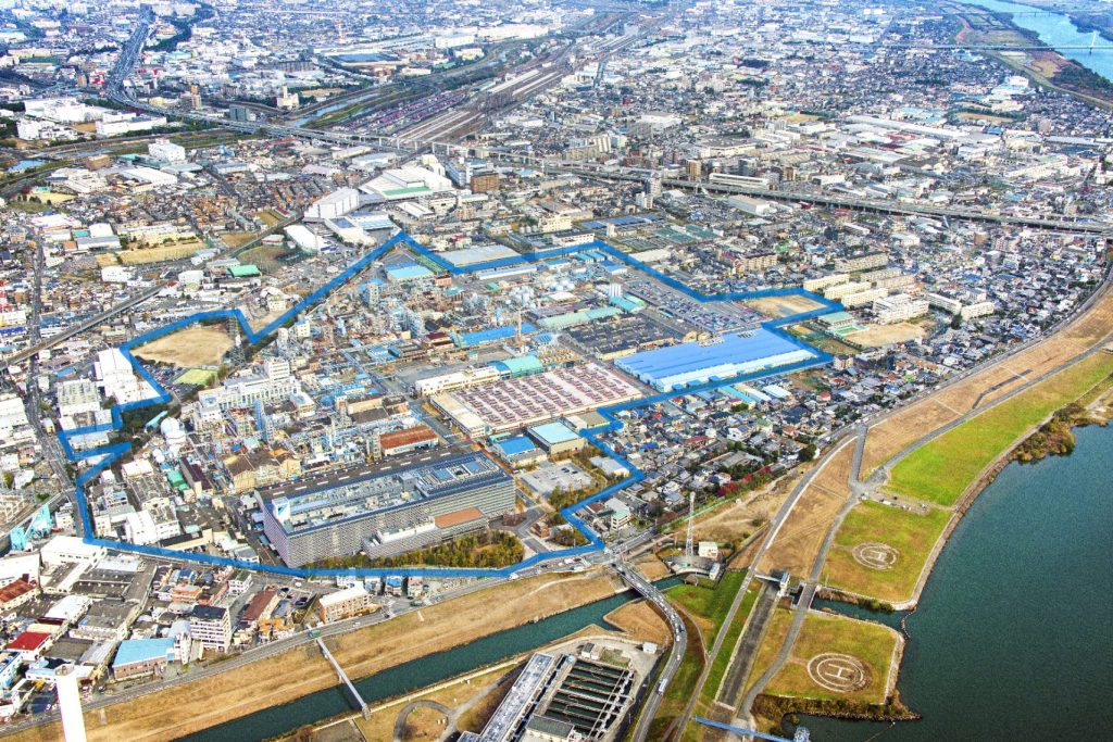 ダイキン工業 淀川製作所 外観。化学プラントにおけるIoTセンサ導入の拠点。